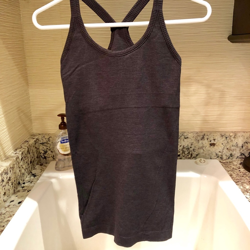 Lululemon tank top